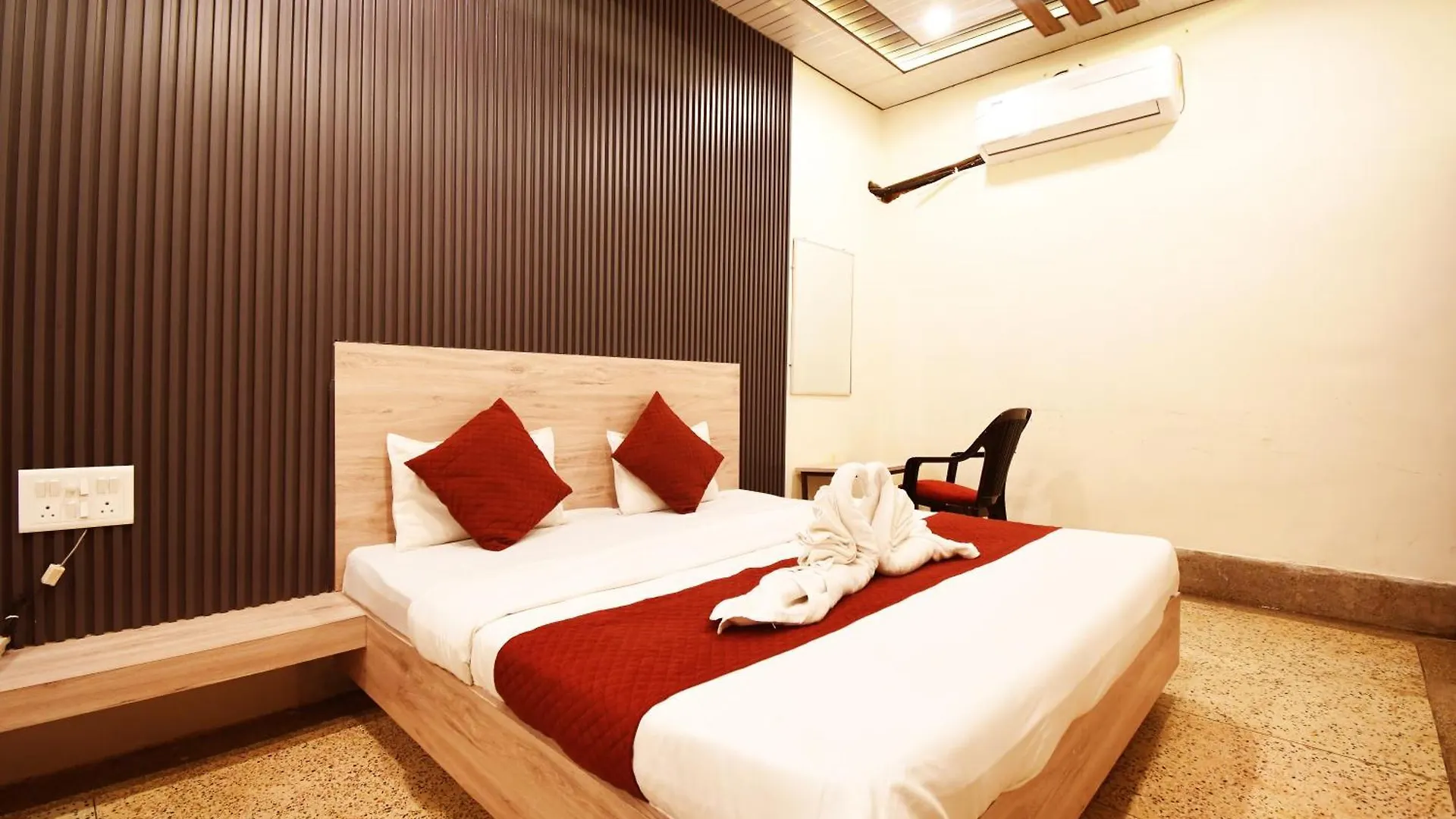 The Anandvan Palace- 300 Meter From Harishchandra Ghat Varanasi India